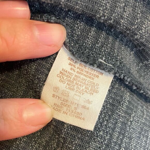 Hyku | Gray Thermal Sleeve Ruffled Blouse - Picture 6 of 6